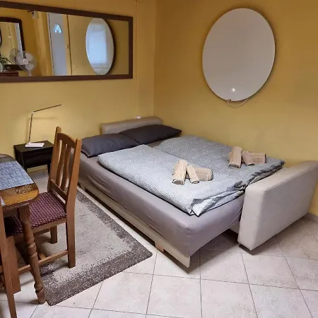 Panorama Bor Es Elmenylak Appartement
